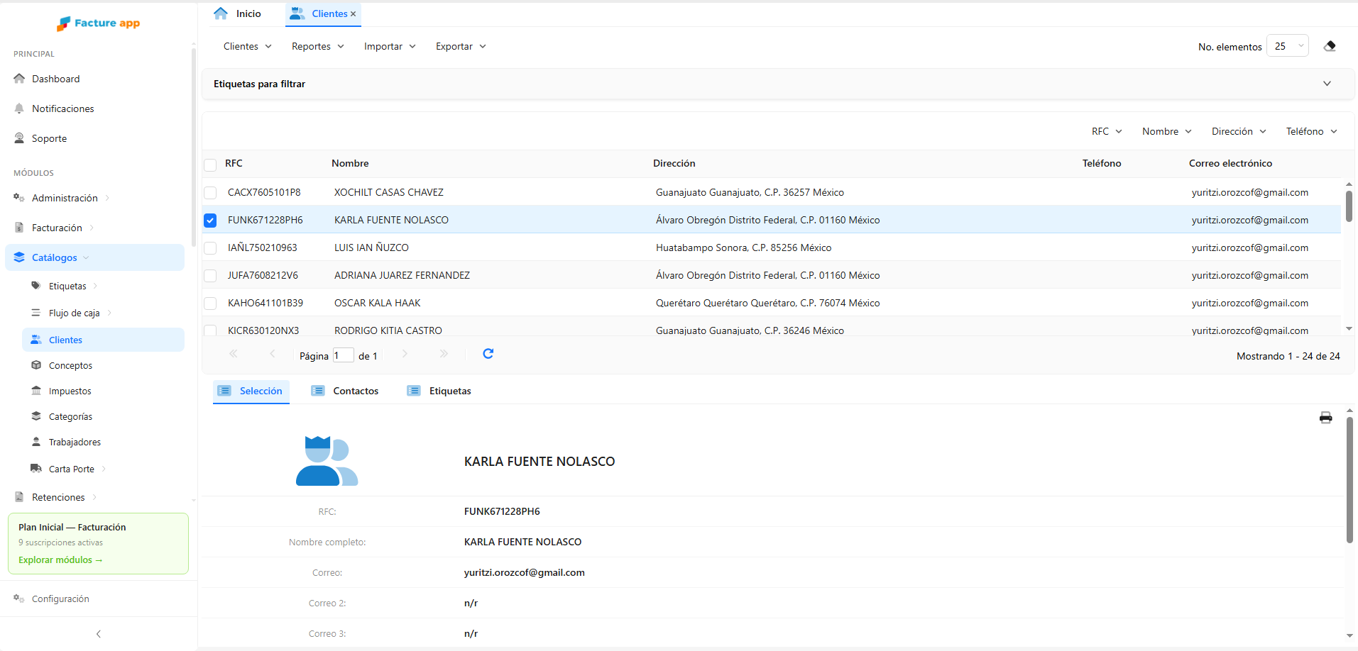 Catálogo de clientes en Facture app con RFC, nombre, dirección y correo electrónico