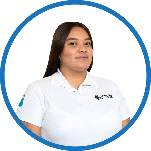 Karen S., Agente de soporte en Facture app